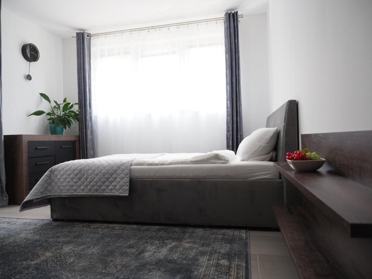 Adobe Apartment - Przytulny I Free Parking Вроцлав Екстер'єр фото