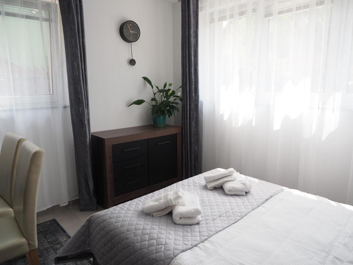 Adobe Apartment - Przytulny I Free Parking Вроцлав Екстер'єр фото