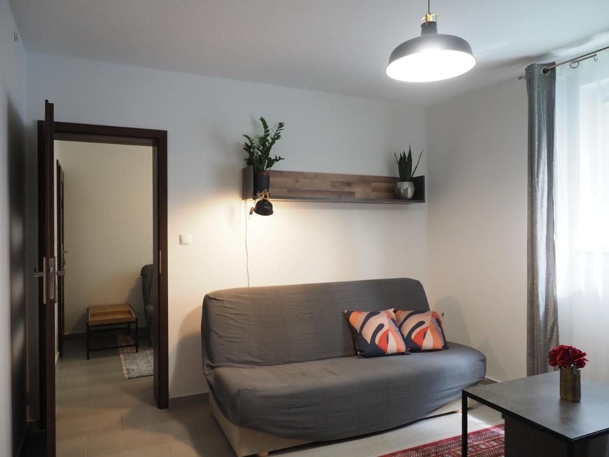 Adobe Apartment - Przytulny I Free Parking Вроцлав Екстер'єр фото