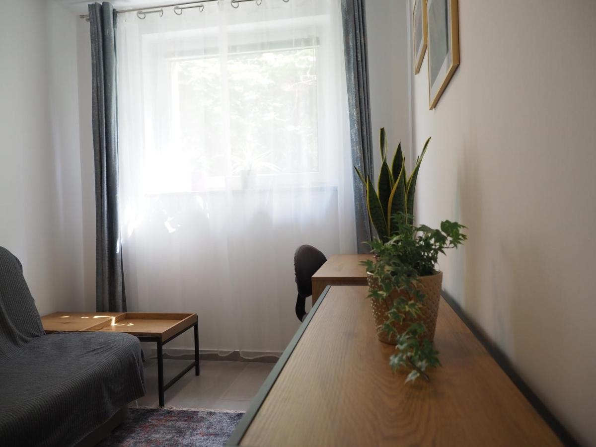 Adobe Apartment - Przytulny I Free Parking Вроцлав Екстер'єр фото