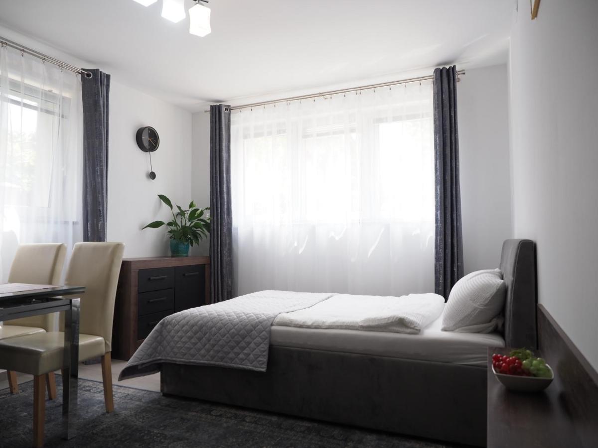 Adobe Apartment - Przytulny I Free Parking Вроцлав Екстер'єр фото