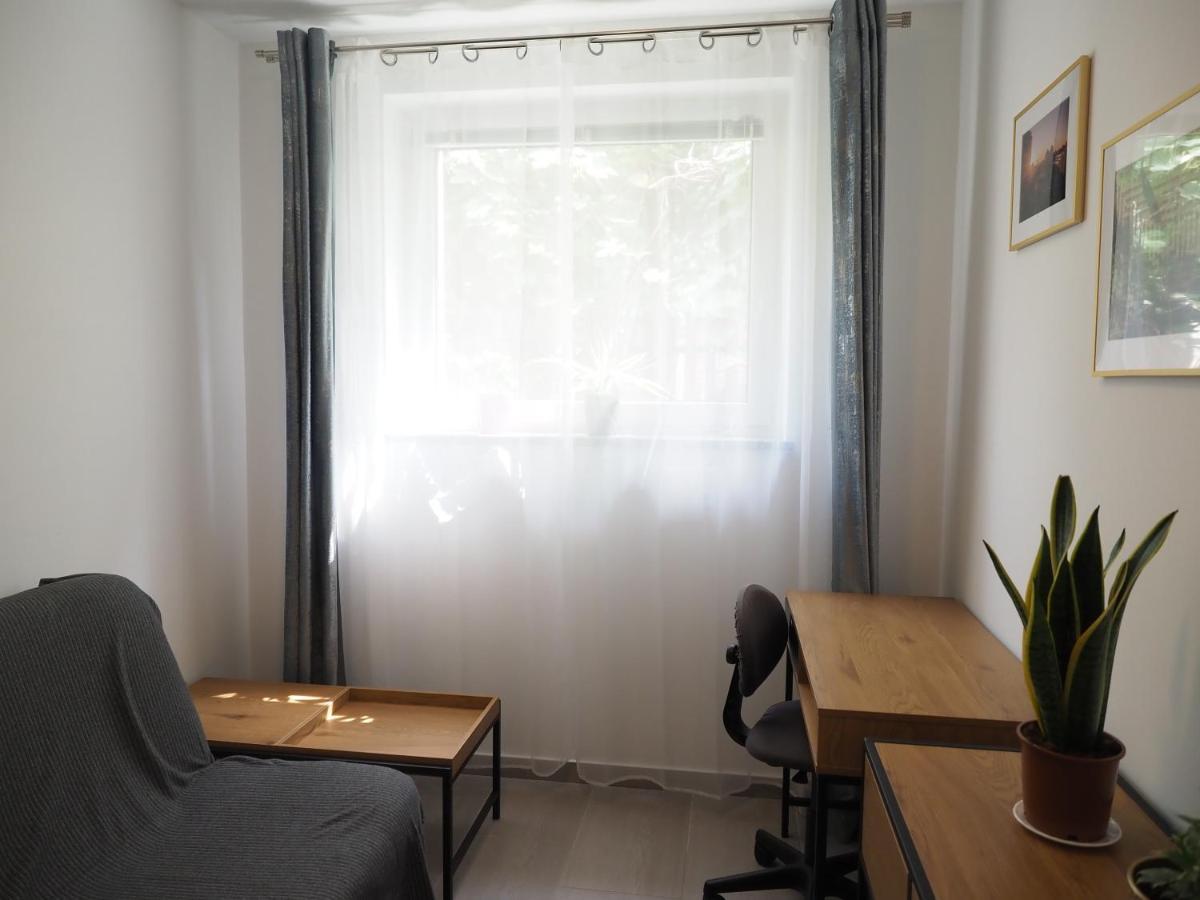 Adobe Apartment - Przytulny I Free Parking Вроцлав Екстер'єр фото